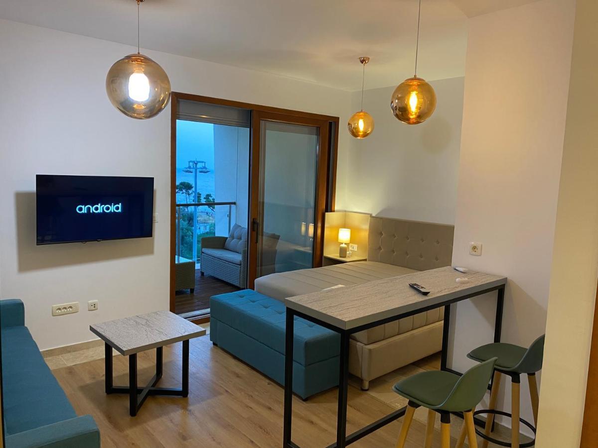 Bitcoin And Ethereum Deluxe Apartments Bar Exteriör bild