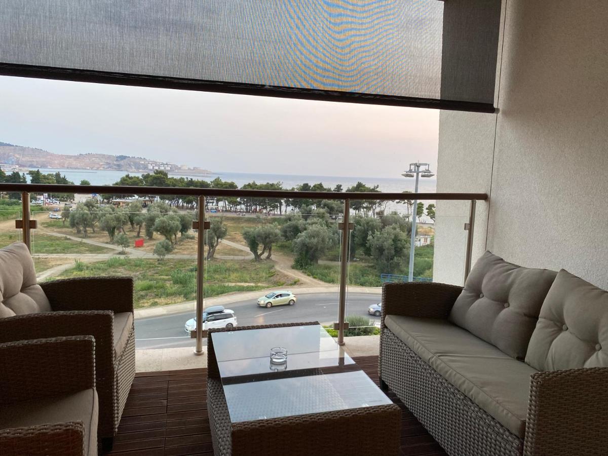 Bitcoin And Ethereum Deluxe Apartments Bar Exteriör bild