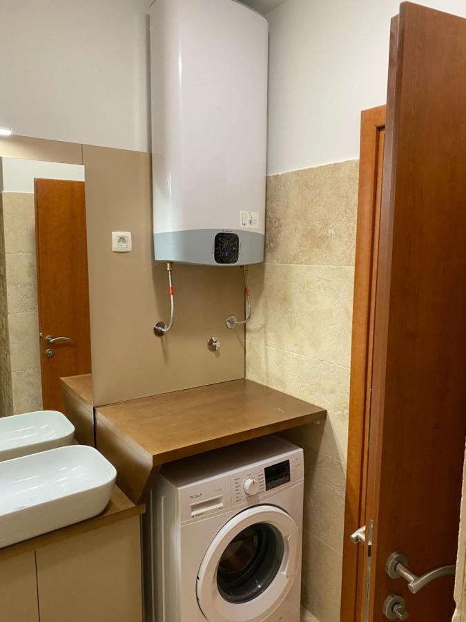 Bitcoin And Ethereum Deluxe Apartments Bar Exteriör bild