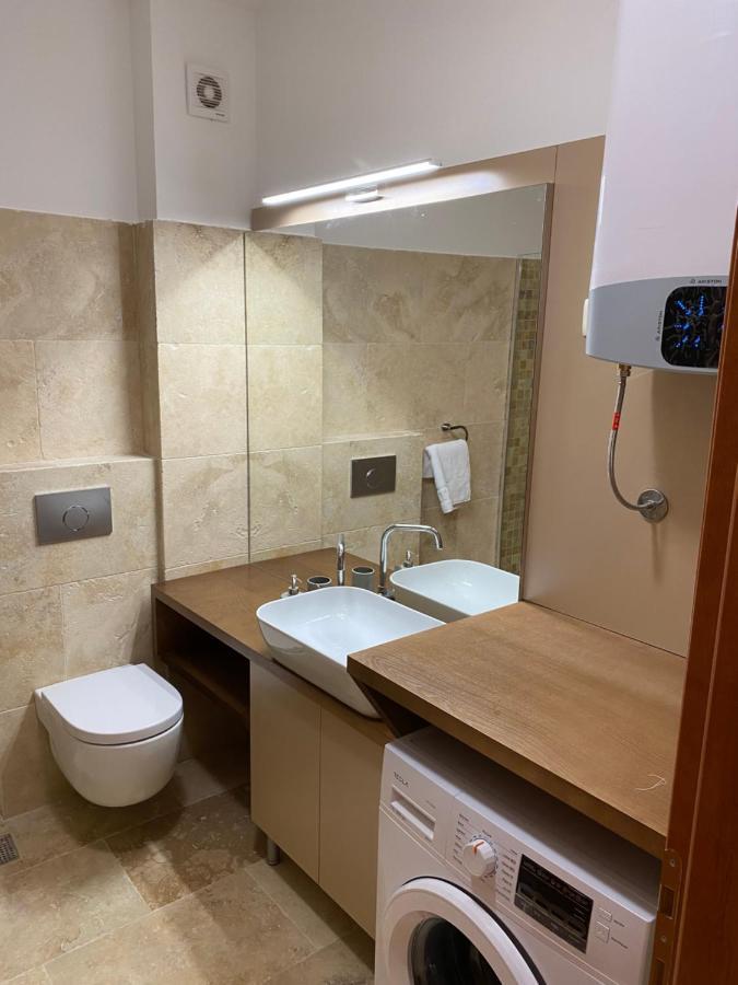 Bitcoin And Ethereum Deluxe Apartments Bar Exteriör bild