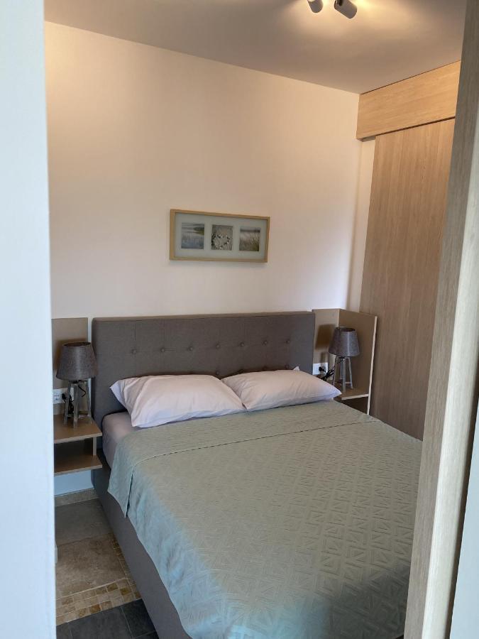 Bitcoin And Ethereum Deluxe Apartments Bar Exteriör bild
