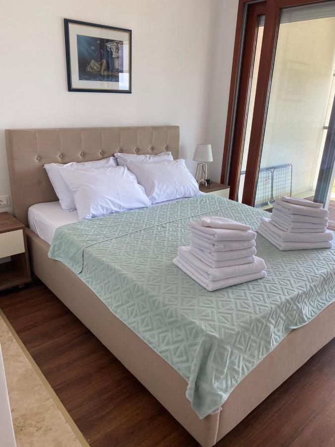 Bitcoin And Ethereum Deluxe Apartments Bar Exteriör bild