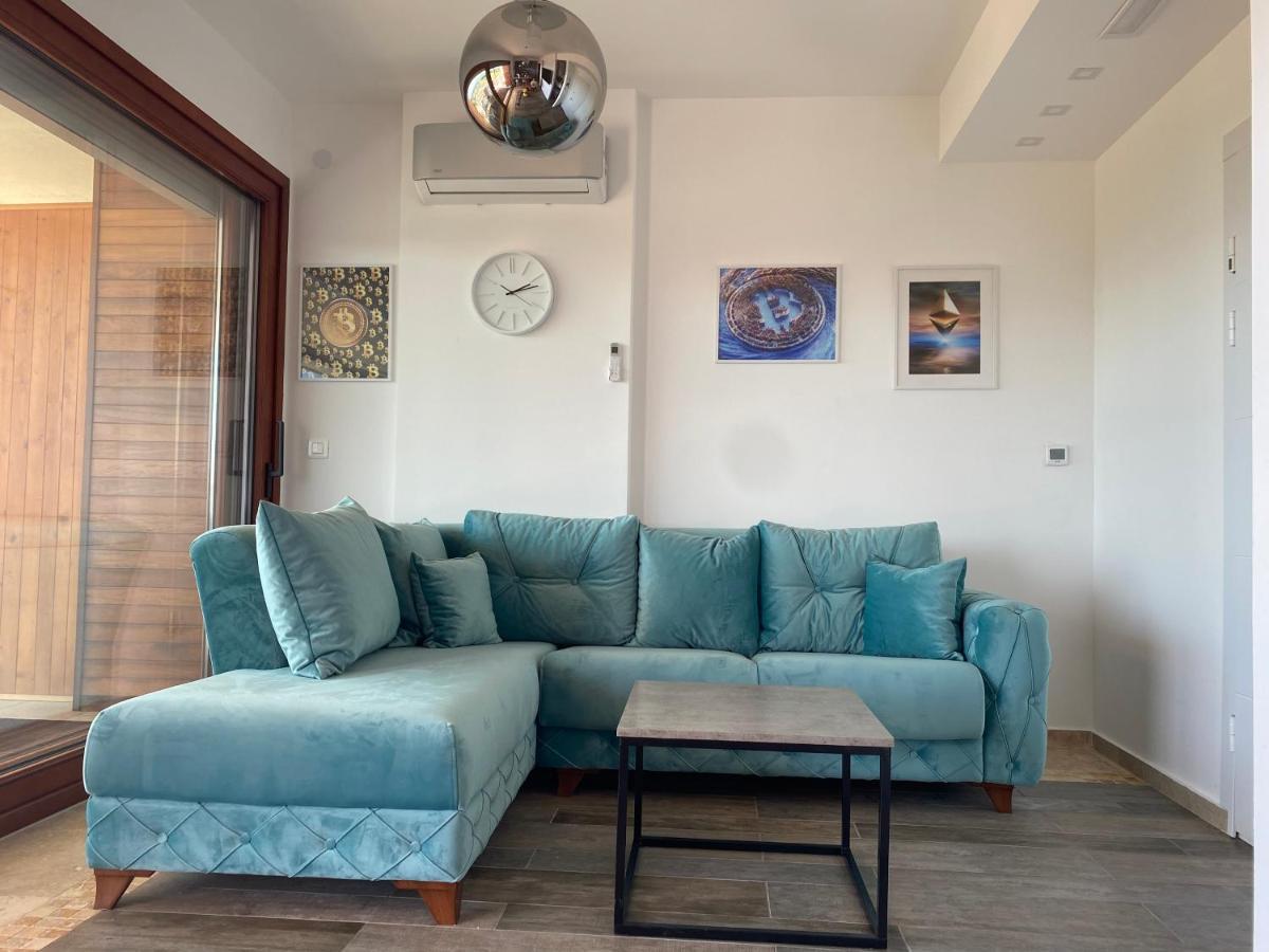 Bitcoin And Ethereum Deluxe Apartments Bar Exteriör bild