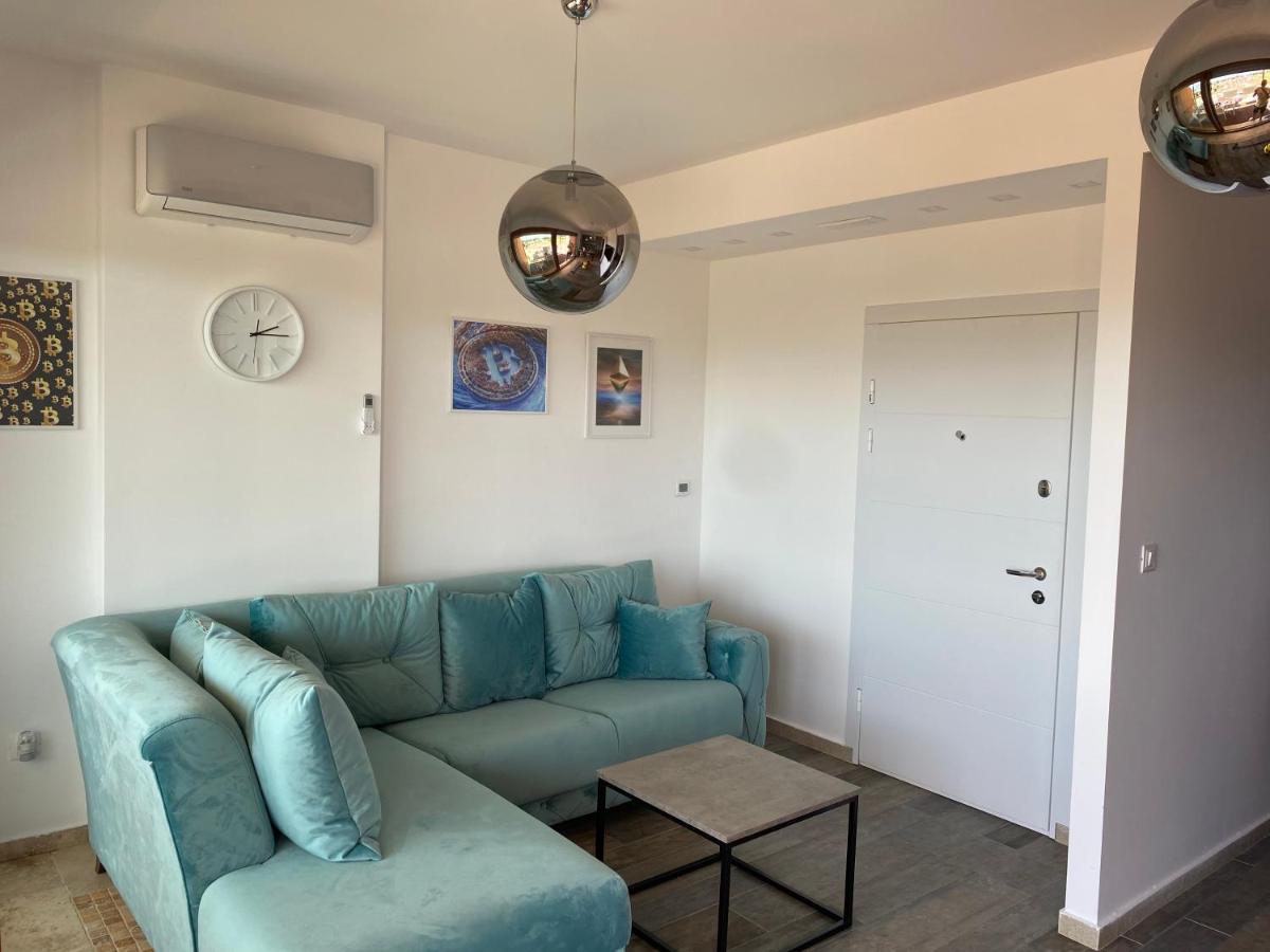 Bitcoin And Ethereum Deluxe Apartments Bar Exteriör bild
